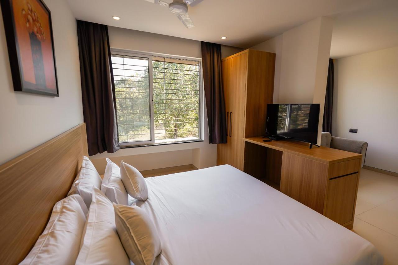 Mountain Shadow Resort Igatpuri Ngoại thất bức ảnh